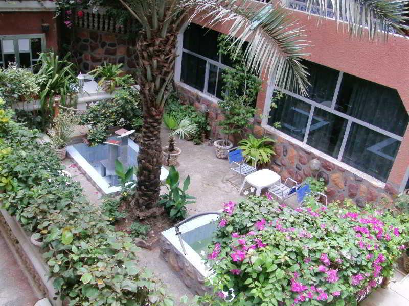 Ikrama - Hostel Nouakchott Buitenkant foto