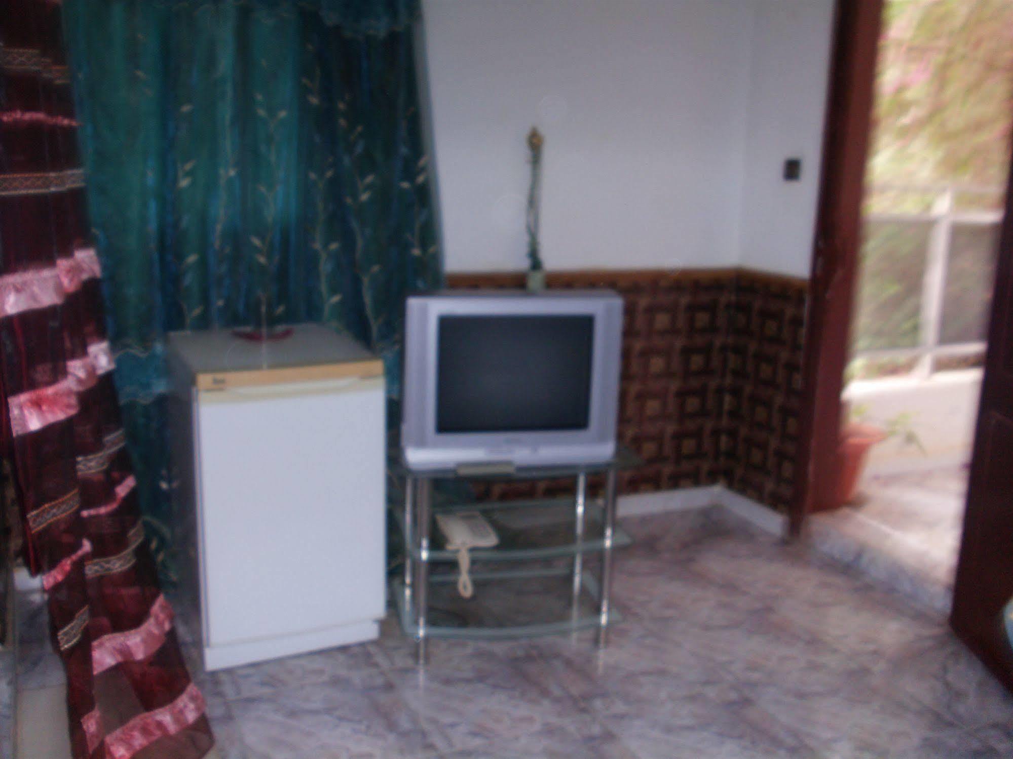 Ikrama - Hostel Nouakchott Buitenkant foto
