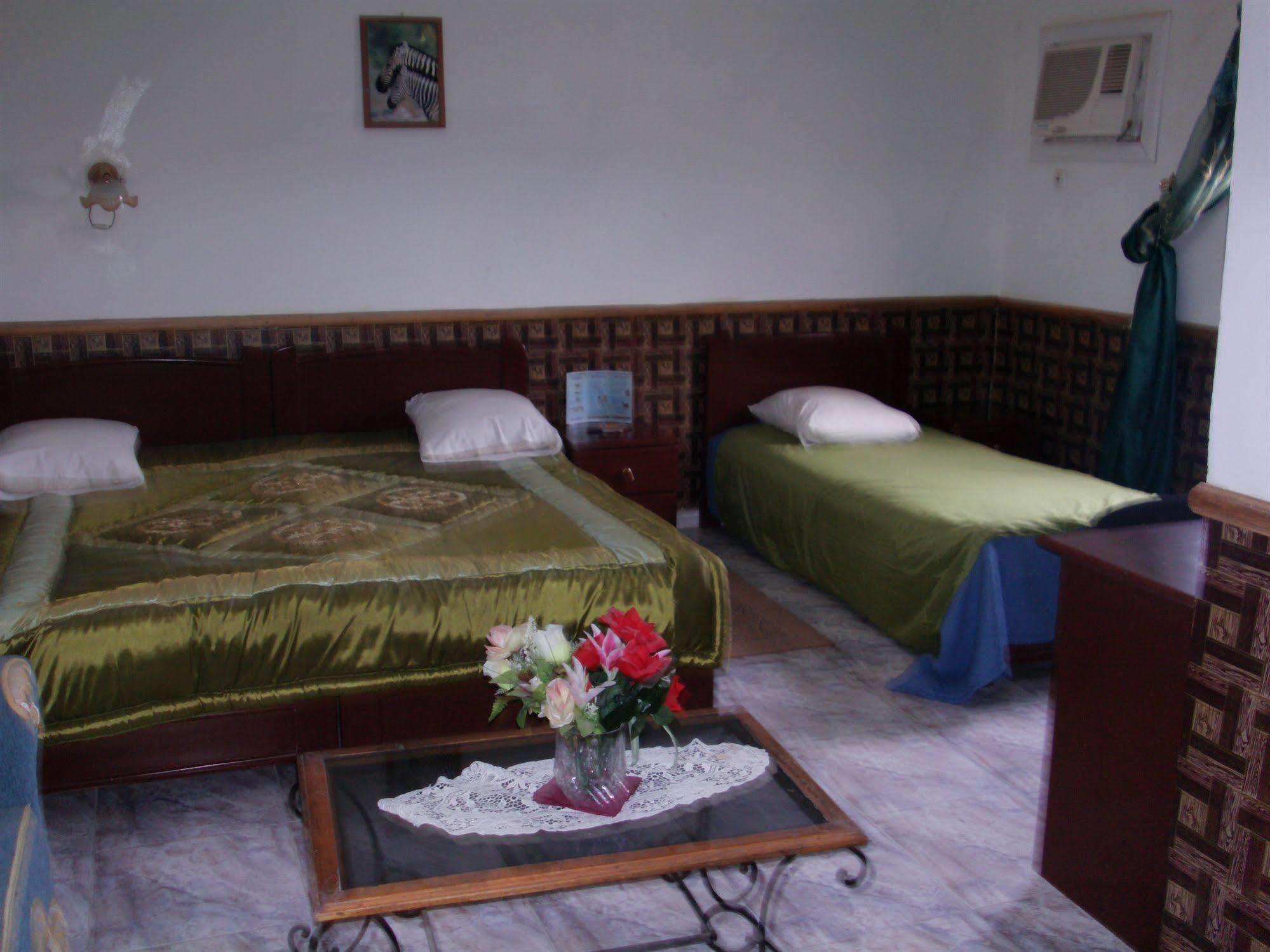 Ikrama - Hostel Nouakchott Buitenkant foto
