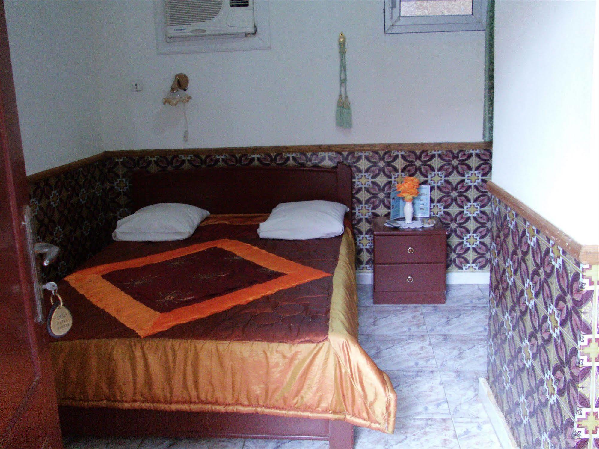 Ikrama - Hostel Nouakchott Buitenkant foto