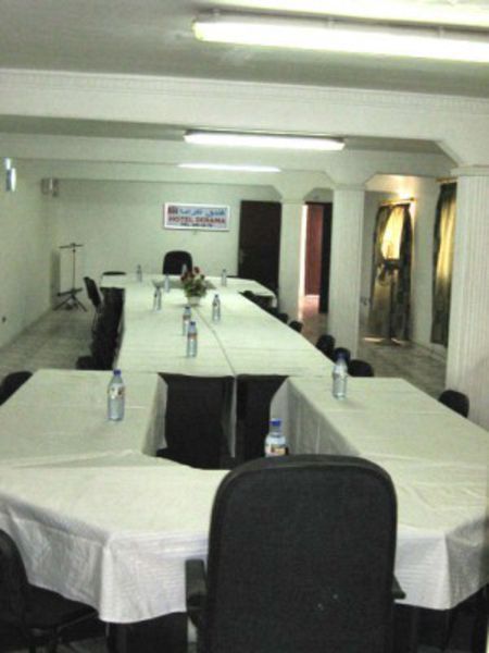 Ikrama - Hostel Nouakchott Buitenkant foto